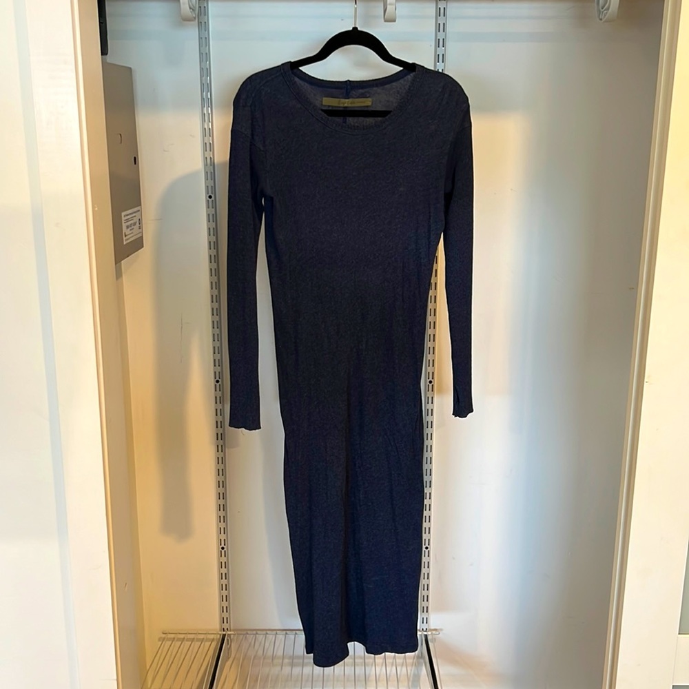 Soft Midi with Thumb cutouts.